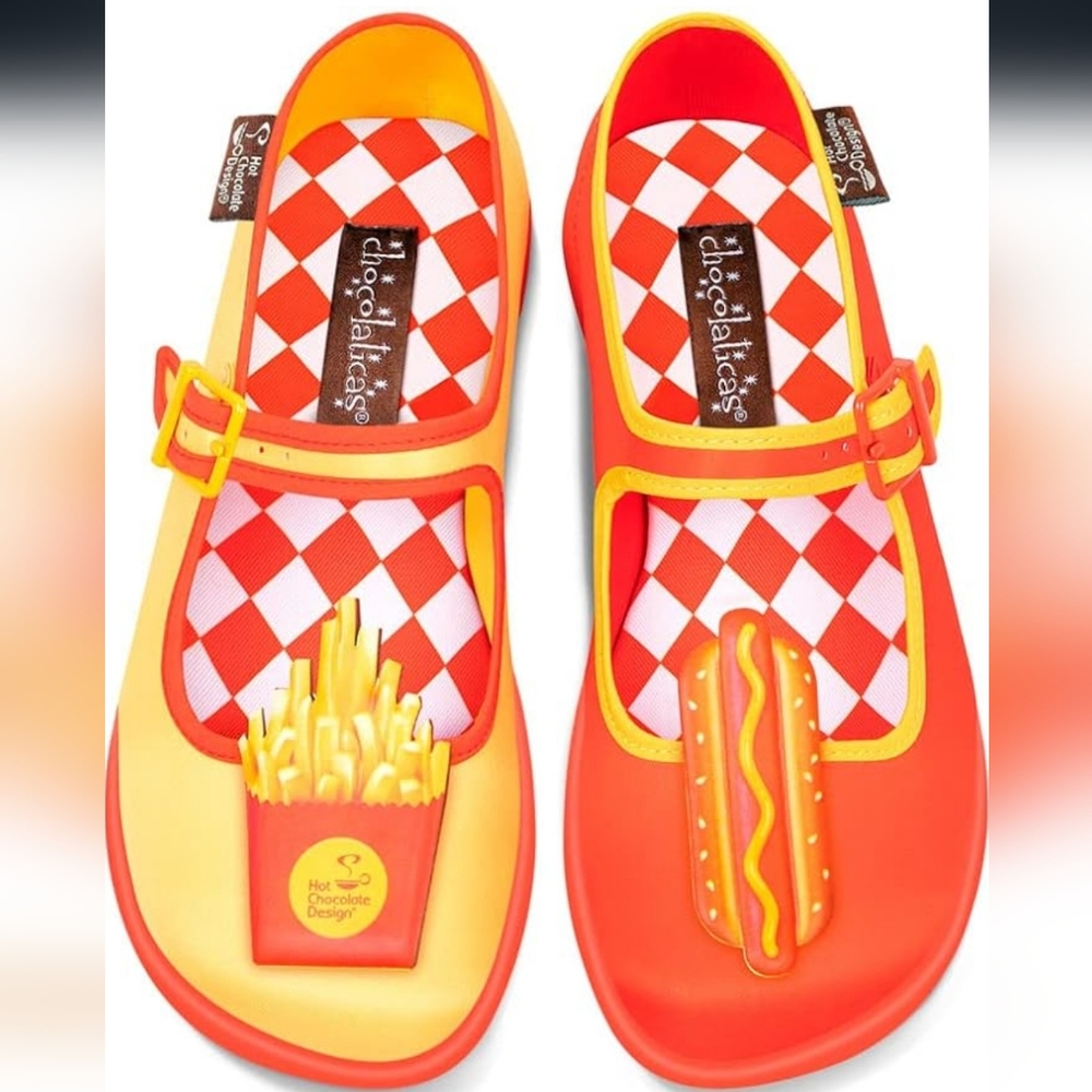 Hot Chocolate Design Chocolaticas Funky Canvas/ Hot Dog Women's Mary Jane